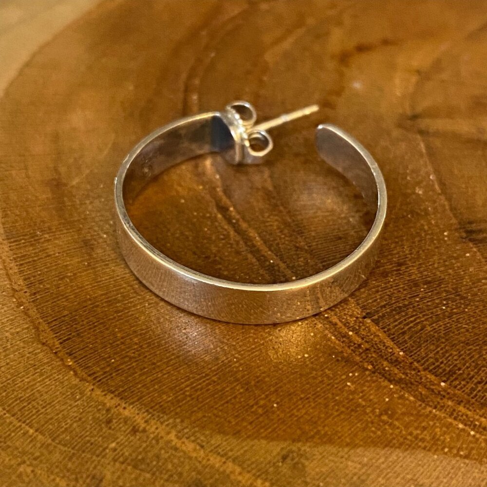 SINGLE Retired Simplicity Hoop Earring, Sterling Silver